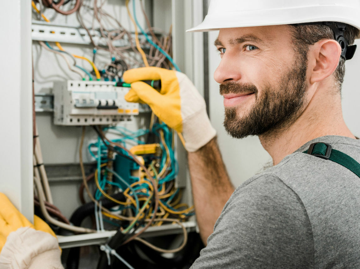 <span style="font-weight: bold;">Электрика</span>